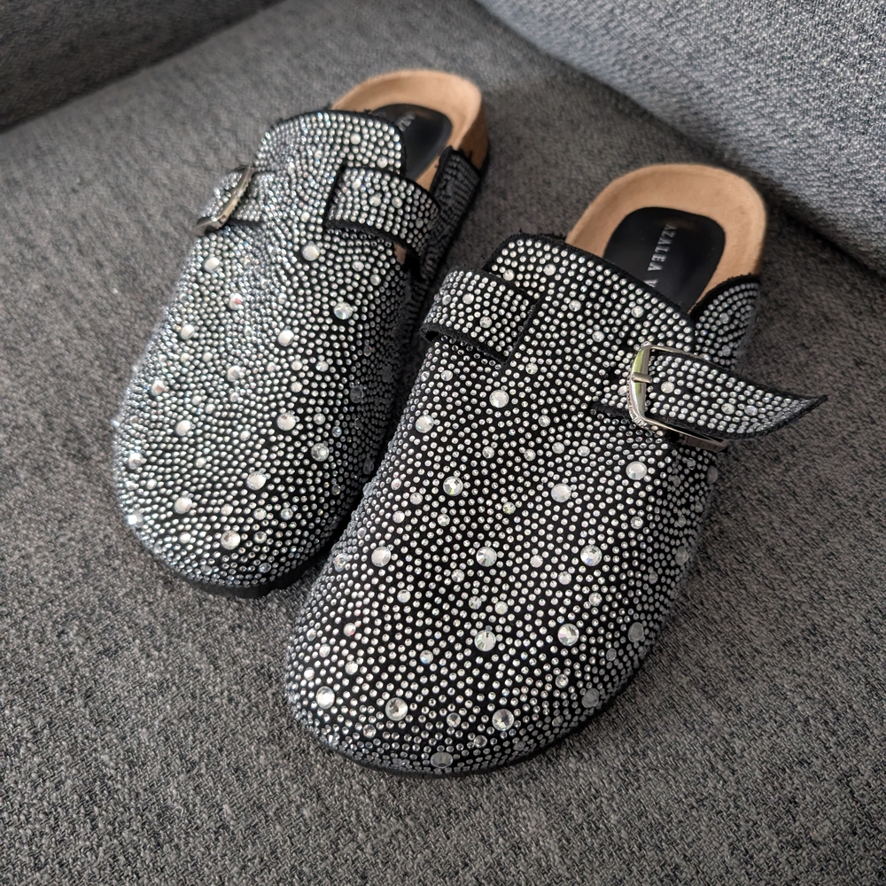 AZALEA WANG Huckleberry Mule